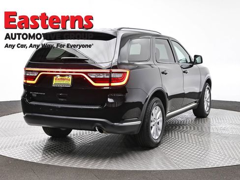 Used 2023 Dodge Durango SXT image 5