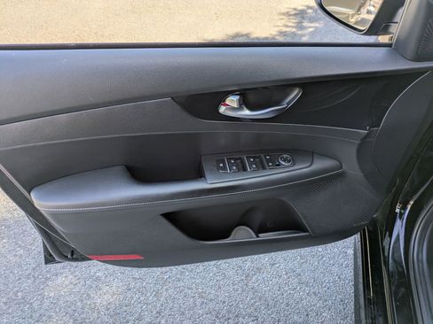 Used 2023 Kia Forte GT-Line w/ GT-Line Premium Package image 6