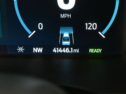 Used 2022 Ford F150 Lariat w/ Equipment Group 502A High image 16