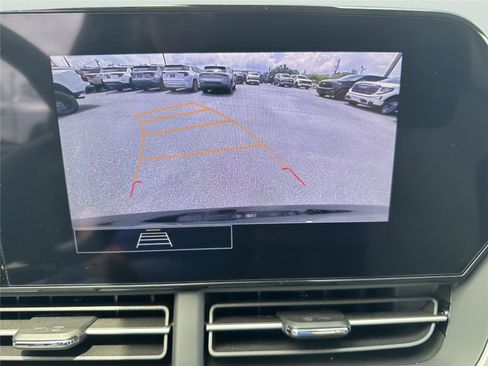 Used 2025 Chevrolet Trax LS FWD image 26