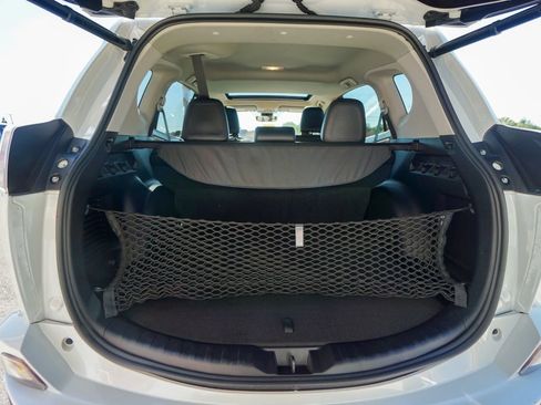 Used 2017 Toyota RAV4 Limited image 31