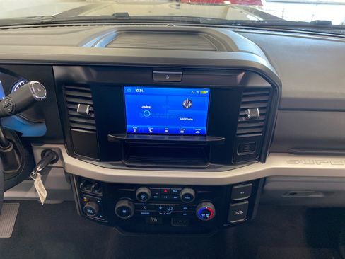 New 2026 Ford F250 XLT w/ FX4 Off-Road Package AWD/4WD image 17