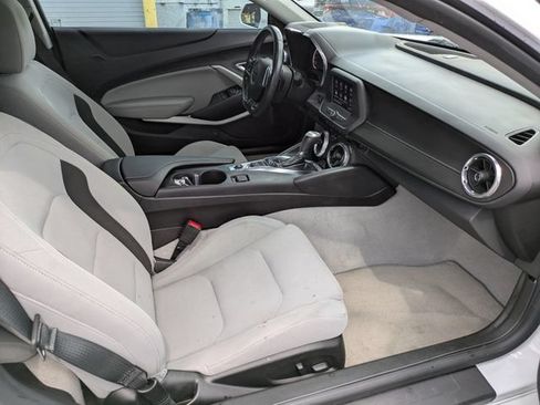 Used 2023 Chevrolet Camaro LT RWD image 10