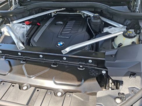 Used 2019 BMW X5 xDrive40i w/ Convenience Package AWD/4WD image 30