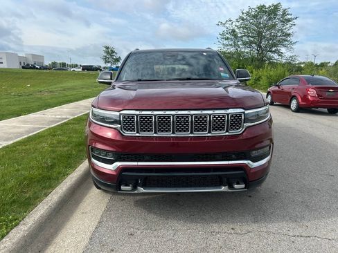 Used 2024 Jeep Grand Wagoneer Series III w/ Rear-Seat Entertainment Group AWD/4WD image 8