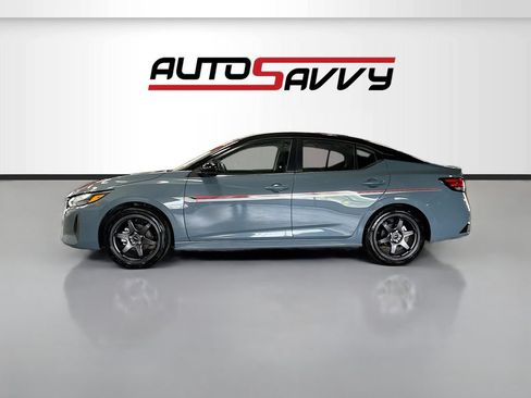 Used 2025 Nissan Sentra SR FWD image 4