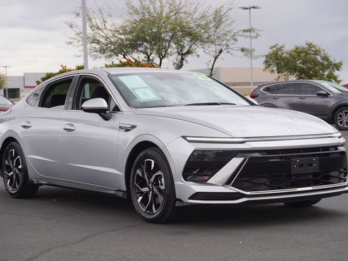 Used 2025 Hyundai Sonata SEL image 4