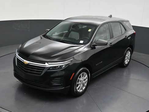 Used 2024 Chevrolet Equinox LS FWD image 16