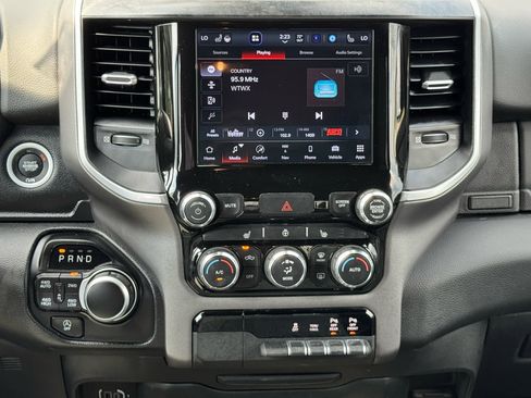 Used 2022 RAM 1500 Big Horn image 23