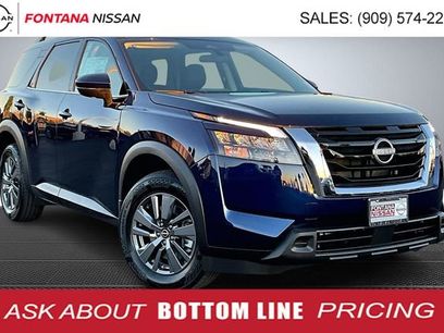 New 2025 Nissan Pathfinder SV