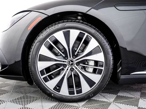 Certified 2023 Mercedes-Benz EQE 500 4MATIC Sedan w/ Exclusive Trim Package image 4