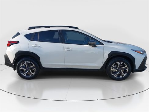 Used 2024 Subaru Crosstrek 2.0i Premium image 8