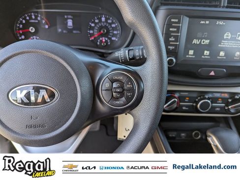 Used 2020 Kia Soul LX image 24