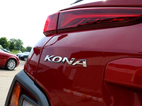 Used 2021 Hyundai Kona Limited w/ Winter Weather Package image 13