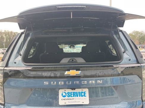 New 2026 Chevrolet Suburban Premier image 6
