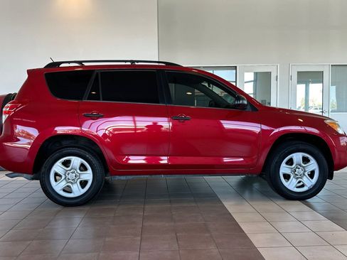 Used 2012 Toyota RAV4 FWD w/ Value Pkg image 3