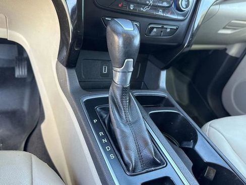 Used 2017 Ford Escape Titanium image 36