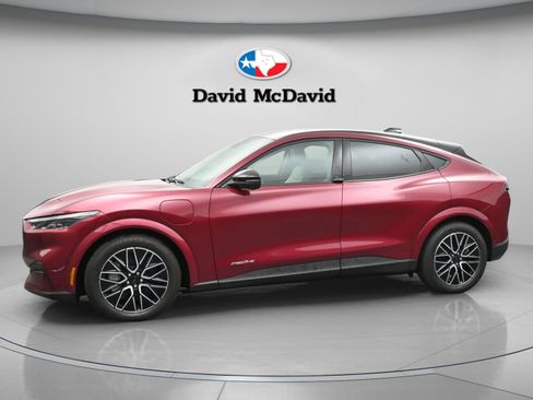 Used 2025 Ford Mustang Mach-E Premium RWD image 5
