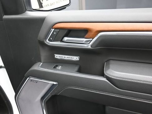 Used 2023 GMC Sierra 1500 Denali AWD/4WD image 40