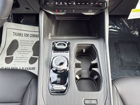 New 2026 Jeep Cherokee Limited image 17