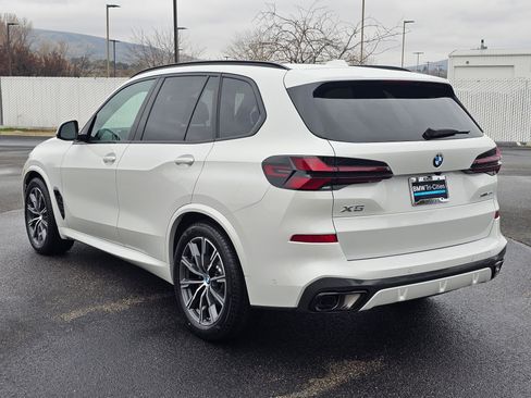 New 2026 BMW X5 xDrive40i w/ Executive Package image 4