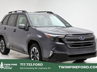 Used 2025 Subaru Forester Premium w/ Convenience Package #1