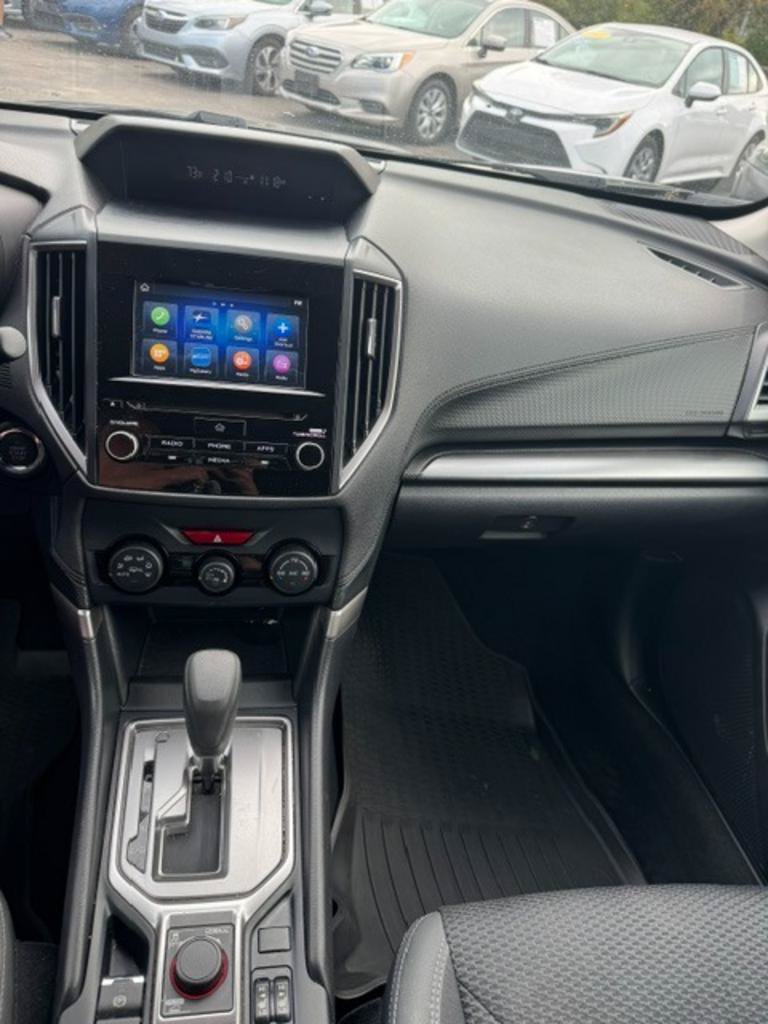 Used 2022 Subaru Forester Premium AWD/4WD image 9