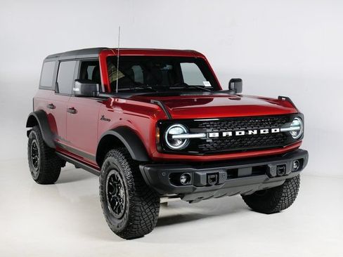 Used 2023 Ford Bronco Wildtrak AWD/4WD image 7