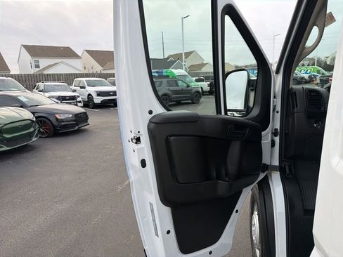 Used 2024 RAM ProMaster 2500 image 12