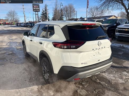 Used 2022 Nissan Rogue S image 7