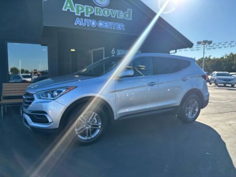 Used 2018 Hyundai Santa Fe Sport image 4