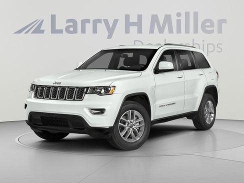 Used 2021 Jeep Grand Cherokee Laredo AWD/4WD image 1