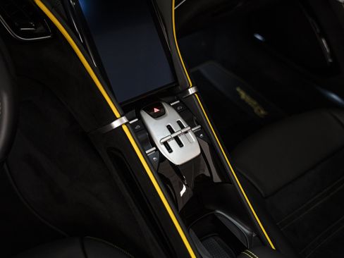 Used 2025 Ferrari Roma Spider RWD image 51