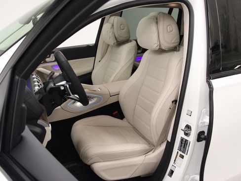 New 2026 Mercedes-Benz GLS 450 4MATIC image 12