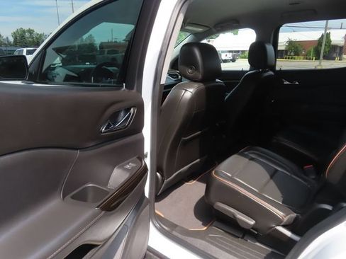Used 2023 GMC Acadia AT4 w/ Technology Package AWD/4WD image 20