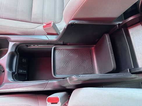 Used 2019 Honda CR-V EX image 30