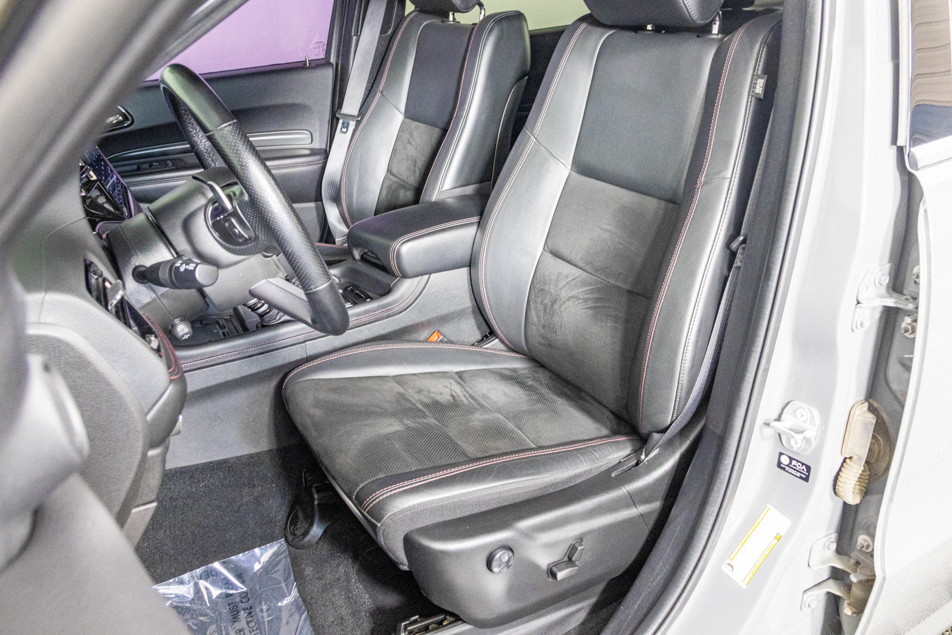 Used 2021 Dodge Durango R/T w/ Blacktop Package AWD/4WD image 21