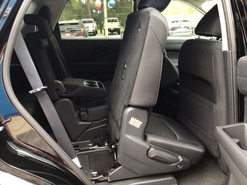 Used 2025 Nissan Pathfinder SV image 20