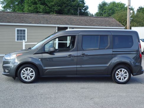 Used 2021 Ford Transit Connect XLT FWD image 6