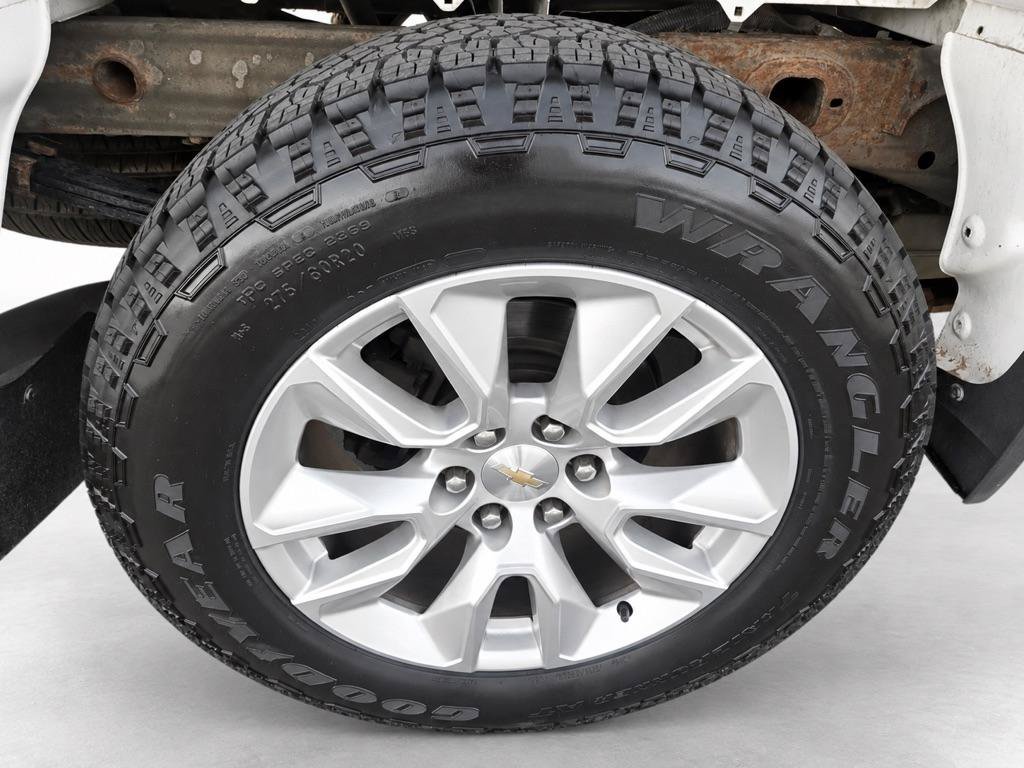 Used 2021 Chevrolet Silverado 1500 Custom AWD/4WD image 18