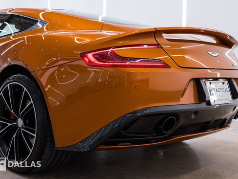 Used 2014 Aston Martin Vanquish Coupe RWD image 16