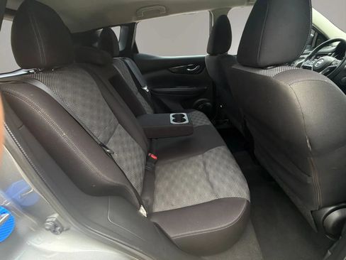 Used 2019 Nissan Rogue Sport SV FWD image 28