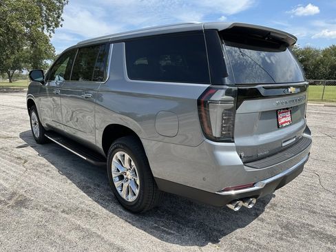 New 2026 Chevrolet Suburban Premier image 3