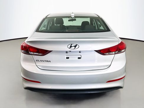 Used 2018 Hyundai Elantra SEL w/ Cargo Package FWD image 6