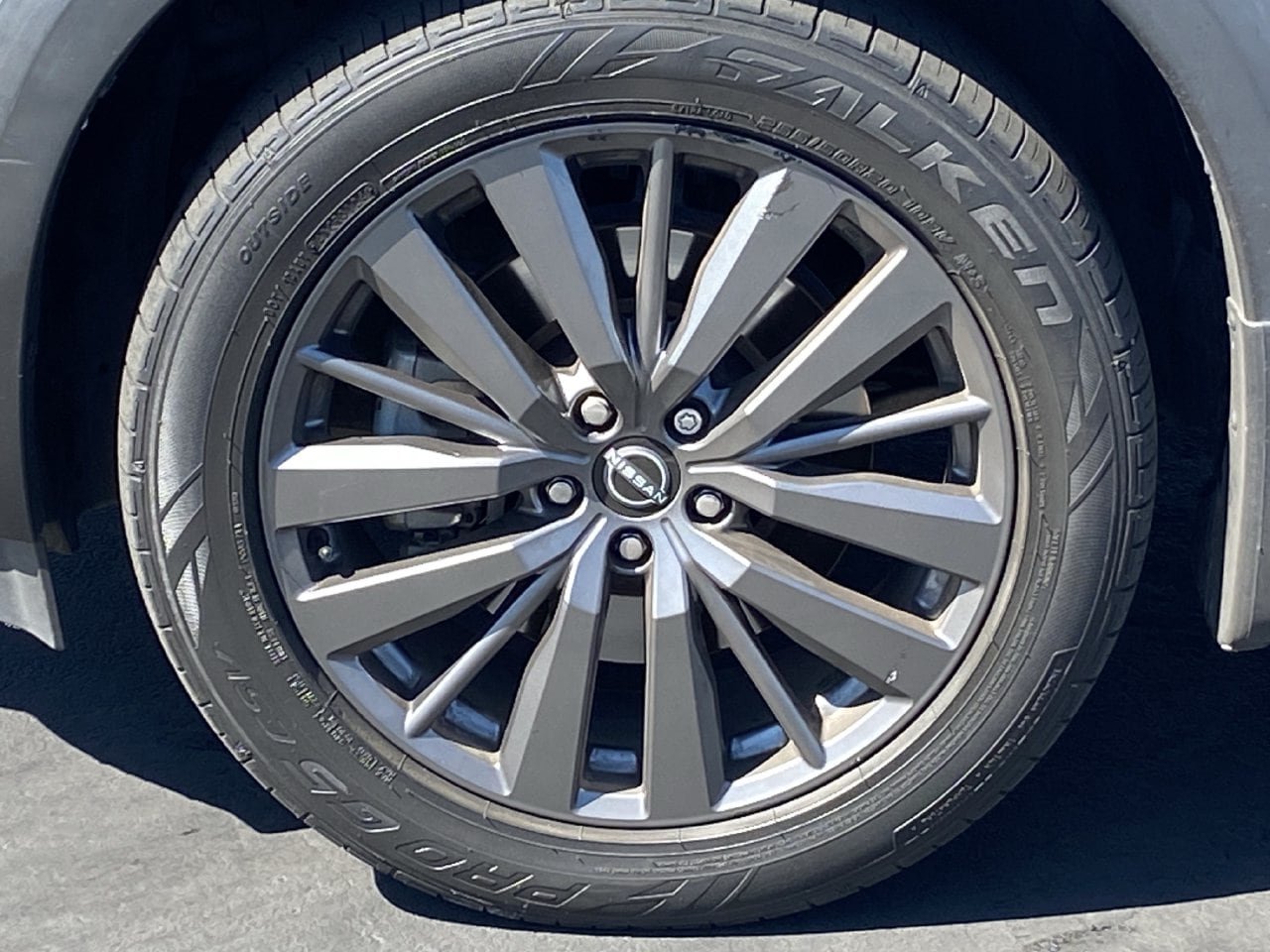 Used 2022 Nissan Pathfinder SL w/ SL Premium Package FWD image 6
