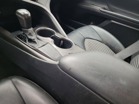 Used 2021 Toyota Camry SE FWD image 26