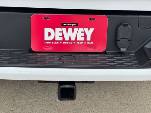 New 2026 RAM 1500 Laramie AWD/4WD image 36