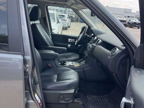 Used 2016 Land Rover LR4 HSE AWD/4WD image 3
