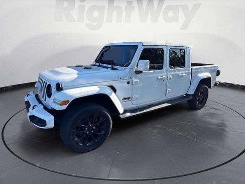 Used 2023 Jeep Gladiator Overland AWD/4WD image 1
