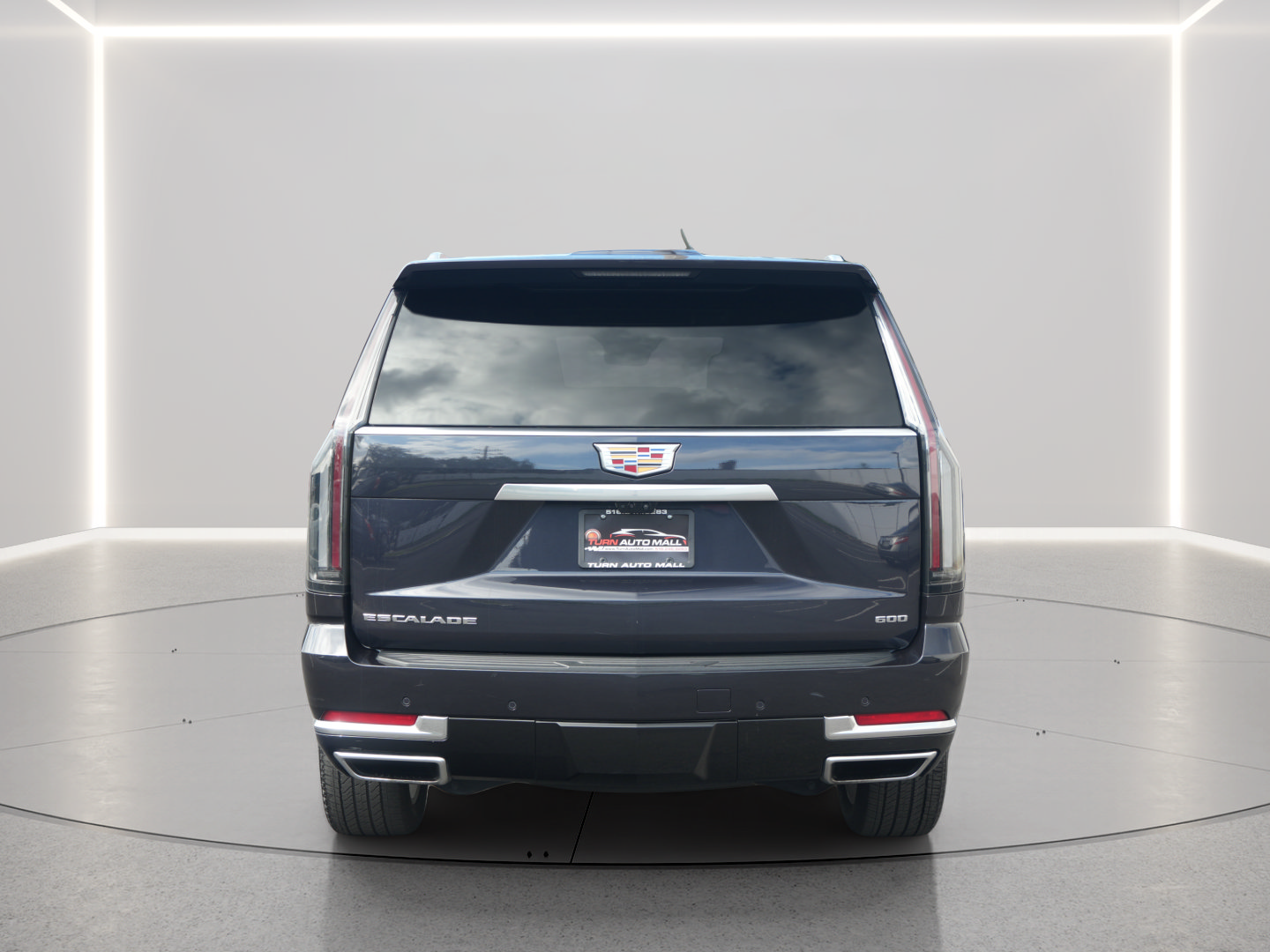 Used 2025 Cadillac Escalade Premium Luxury AWD/4WD image 4